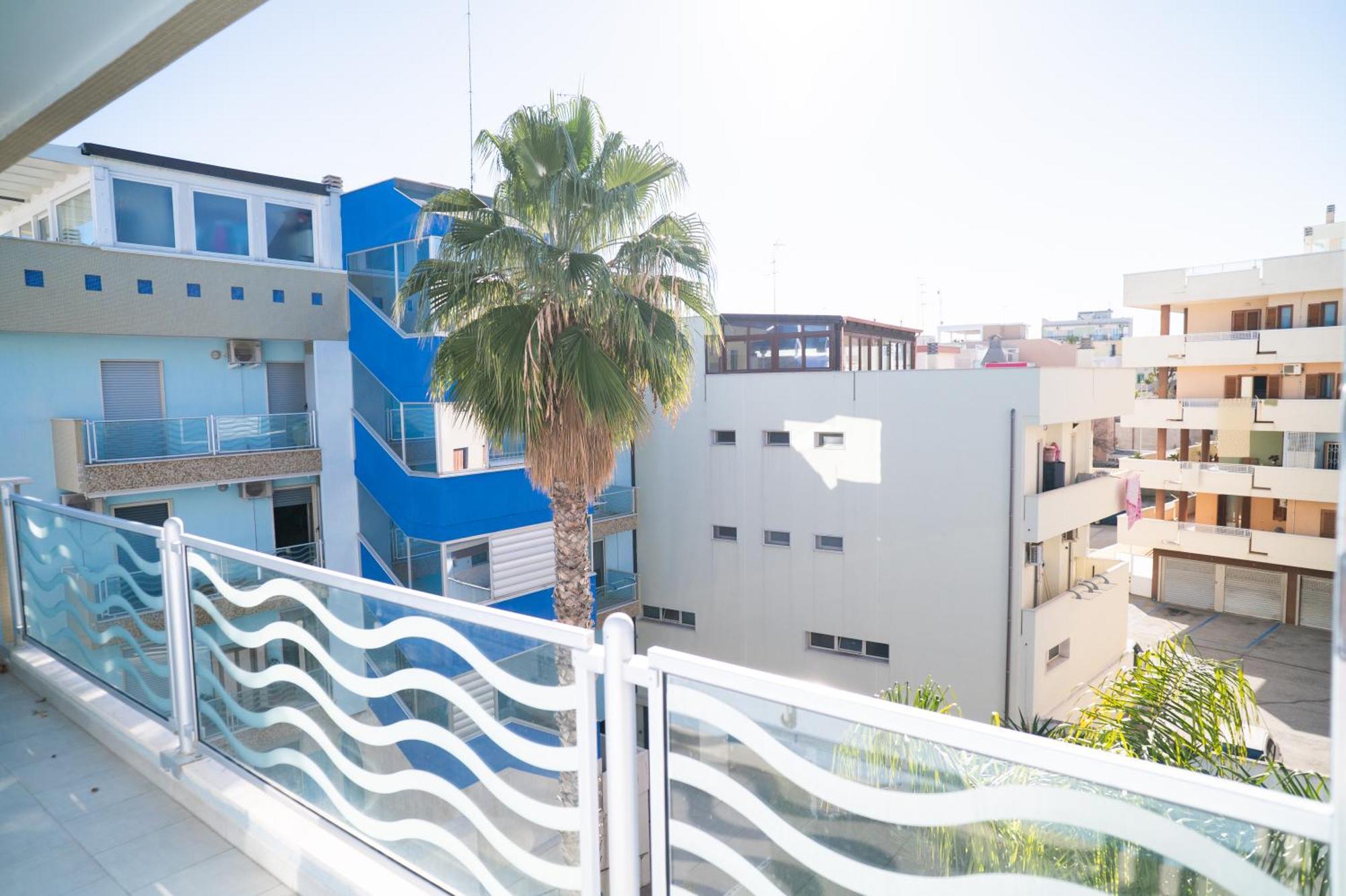 Апартаменти Milu'Seaview Ampia Casa Vista Mare Джовінаццо Екстер'єр фото